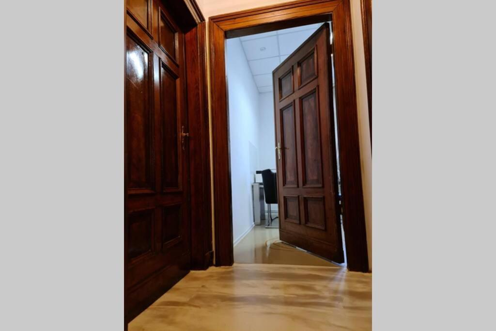 Apartment Ferienwohnung Mit Guter Anbindung Zur & Magdeburg